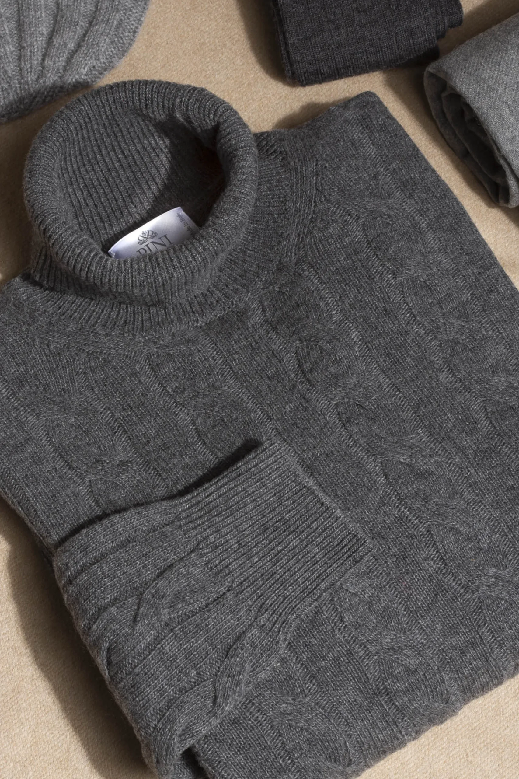 Pini Parma Anthracite Turtleneck – Made In Italy New