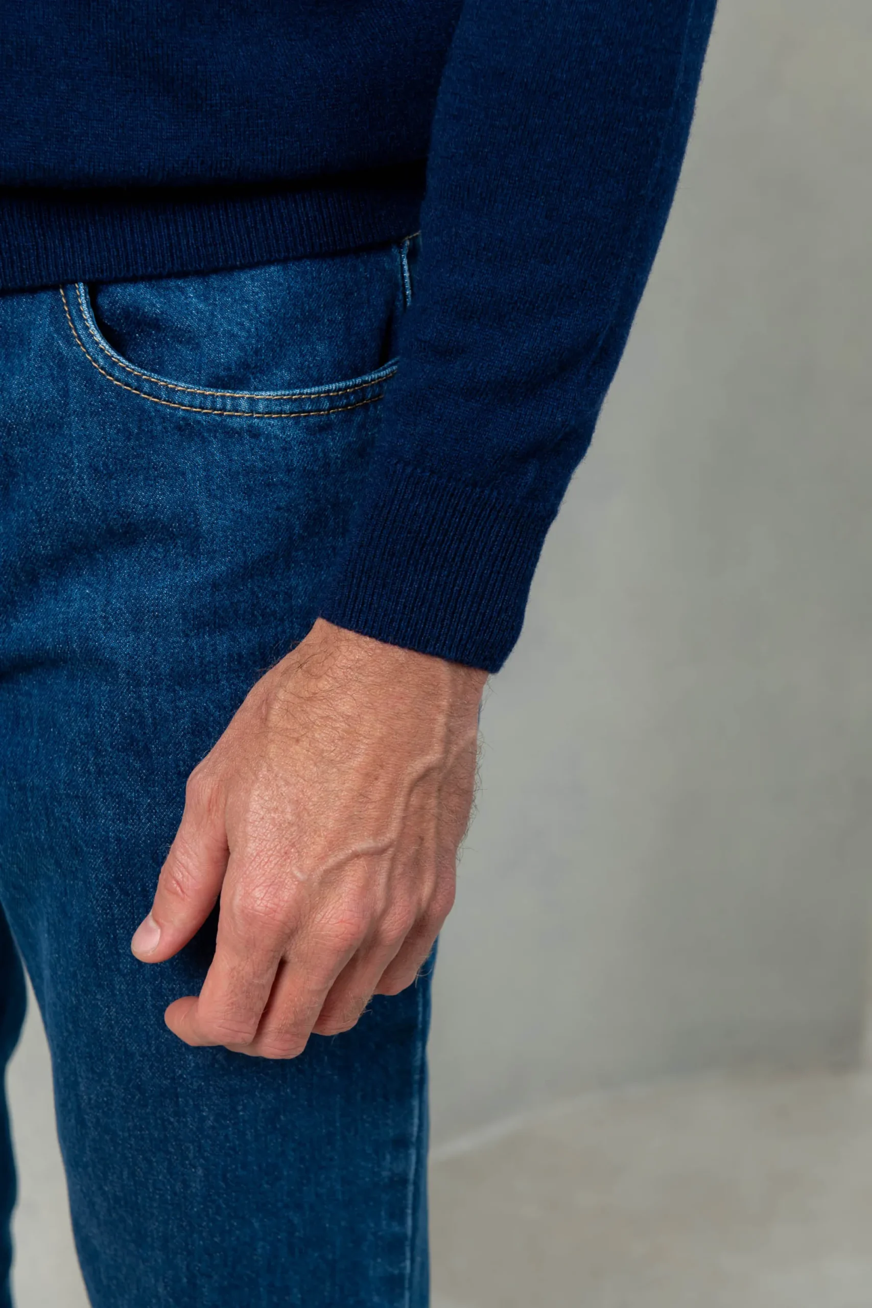 Pini Parma Blue Cashmere Round Neck – Made In Italy Best Sale