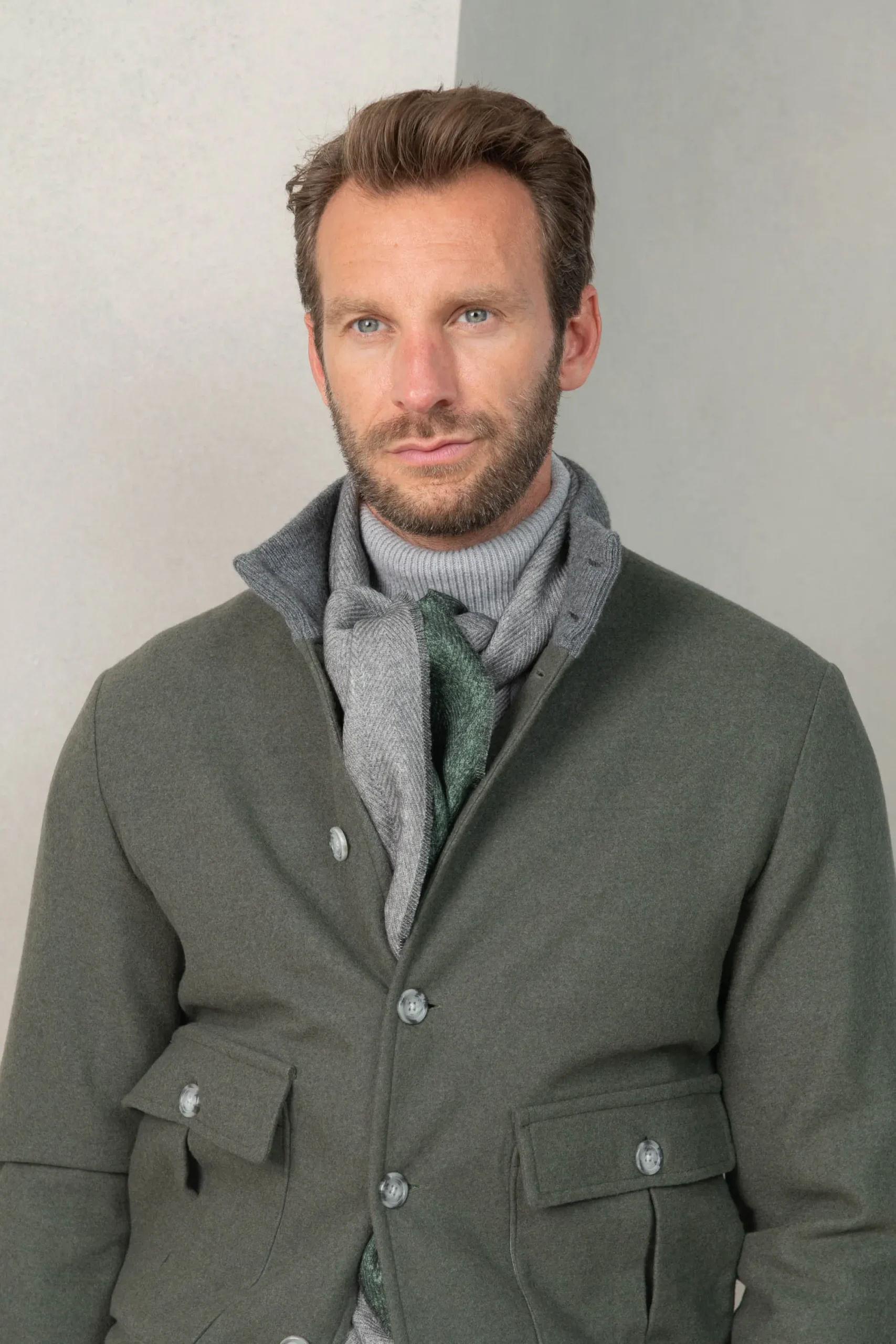 Pini Parma Grey And Green Reversible Herringbone Scarf - Made In Italy Store